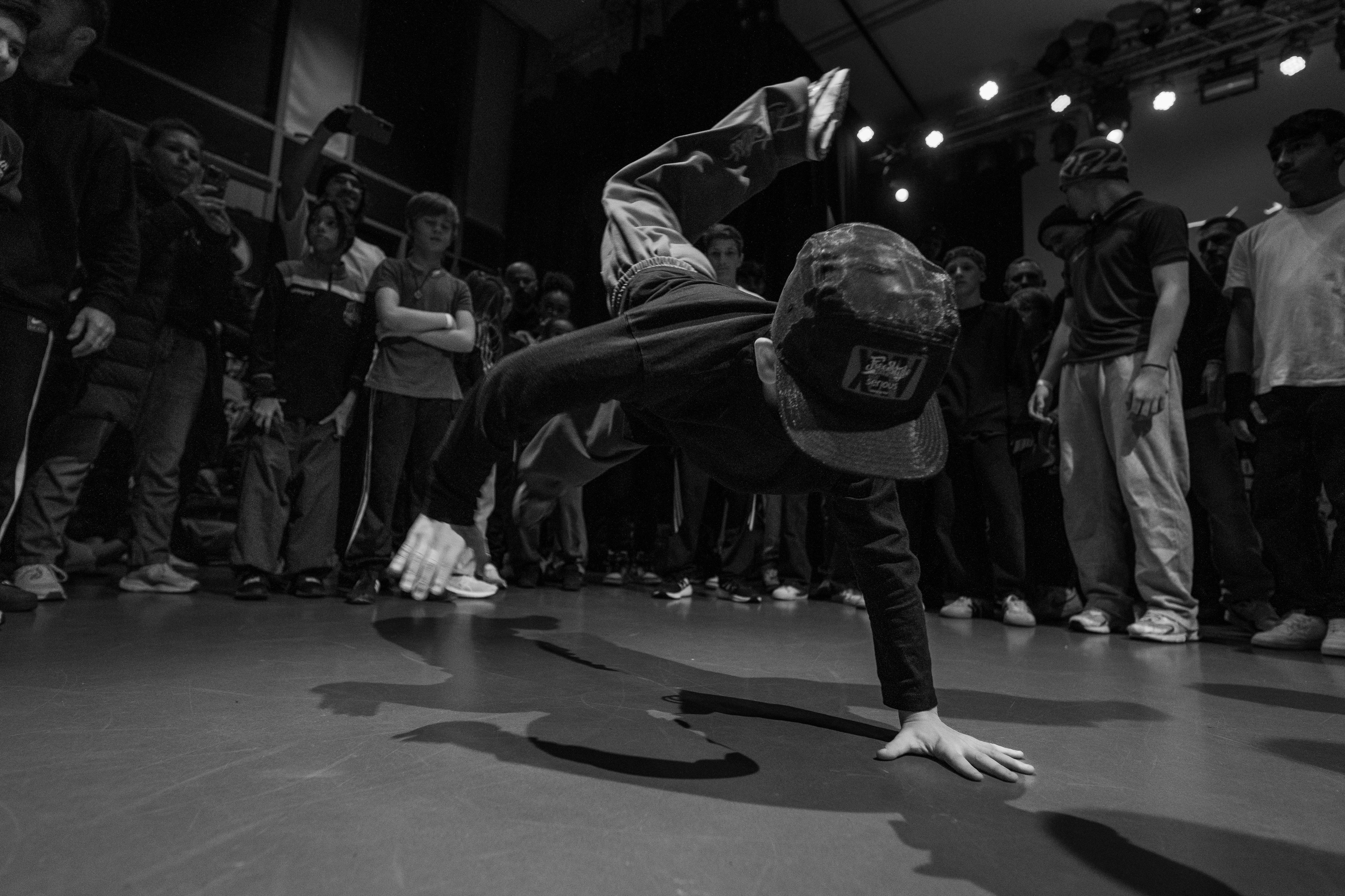Young B-Boy in the Cyphers getting redy to do a powermove